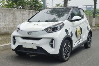 奇瑞QQ 小蚂蚁 2022款 改款 甜粉款 半糖版 三元锂 30.6kWh 30kW 301km