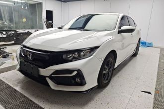 本田 思域 2021款 HATCHBACK 220TURBO CVT新锐控