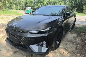 长安UNI-V 2024款 1.5T 尊贵型