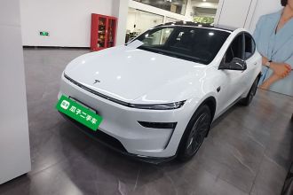 特斯拉 Model Y L 2025款 长续航全轮驱动版