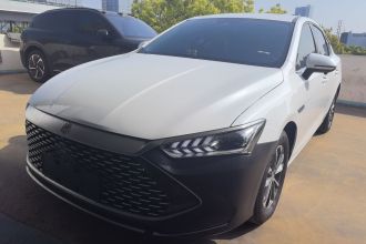 比亚迪 秦PLUS 2024款 荣耀版 DM-i 55KM领先型