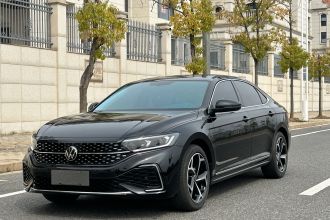 大众 帕萨特 2026款 出众款 380TSI 星空龙腾版