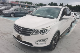 宝骏560 2015款 1.8L 手动豪华型