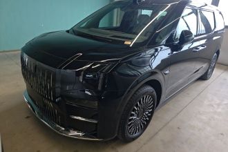 极氪009 2024款 七座过道版四驱 108kWh