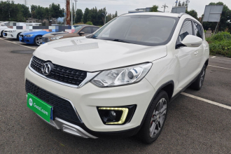 北京汽车 绅宝X35 2016款 1.5L 自动豪华版