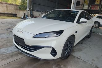 比亚迪 海豹06新能源 2025款 DM-i 智驾版 120KM尊享型