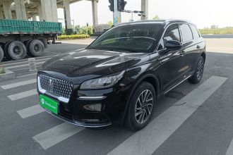 林肯 冒险家 2022款 2.0T 两驱尊享版