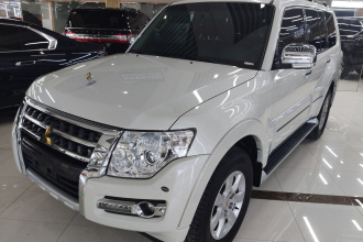 三菱 帕杰罗（平行进口） 