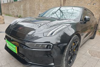 极氪001 2022款 超长续航双电机 YOU版