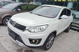 北京汽车 绅宝X35 2016款 1.5L 手动豪华版