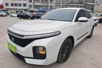 宝骏RC-5 2020款 1.5L CVT智耀精英型