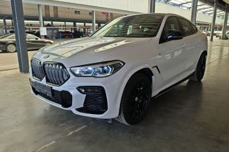 宝马X6 2022款 改款 xDrive40i M运动套装