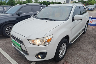 三菱 劲炫ASX 2013款 2.0L CVT两驱精英版