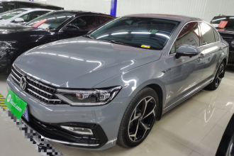 大众 迈腾 2023款 200万辆纪念版 330TSI DSG豪华型