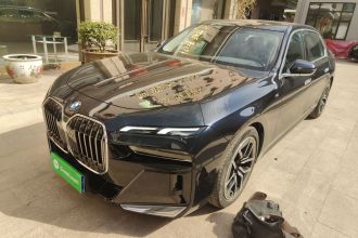 宝马7系 2023款 735Li M运动套装