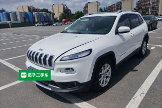 Jeep 自由光 2017款 2.0L 优越版