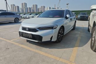 本田 思域 2025款 2.0L e:HEV 混动Plus