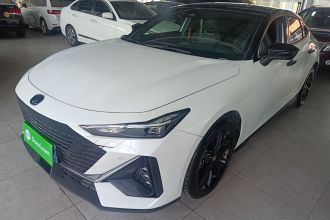 长安UNI-V 2023款 1.5T 尊贵型