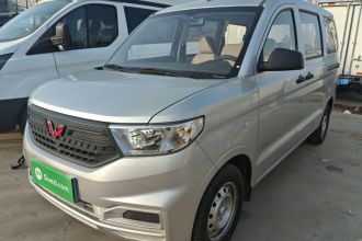 五菱汽车 五菱宏光V 2022款 1.5L劲取版电动助力LAR