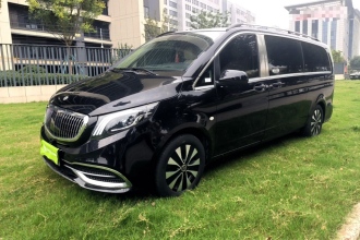 奔驰 威霆 2021款 2.0T 商务版 7座