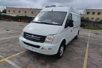 上汽大通MAXUS 新途V80 2023款 2.0T 手动经典城配王长轴中顶3座