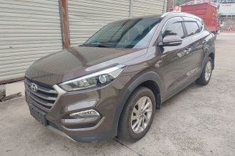 现代 途胜 2015款 1.6T 双离合两驱智能型