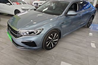 大众 帕萨特 2022款 330TSI 豪华版