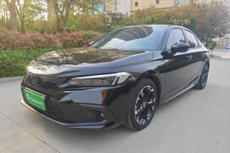 本田 思域 2023款 HATCHBACK 240TURBO CVT极锐版