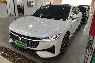 岚图汽车 岚图追光 2024款 PHEV 四驱超长续航旗舰版