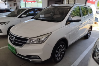 宝骏730 2021款 1.5T CVT时尚型 7座
