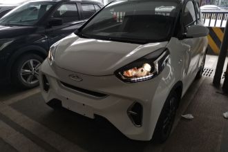 奇瑞QQ 小蚂蚁 2022款 甜粉款 半糖版 三元锂 30kW 408km