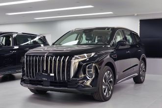红旗HS7 PHEV 2025款 2.0T PHEV 两驱旗享版 6座