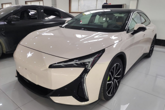 ARCFOX极狐 极狐 阿尔法S5 2024款 708MAX 200kW
