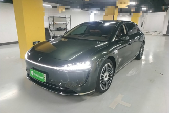 鸿蒙智行 享界S9T 2025款 增程 Ultra长续航版 (192线激光雷达）