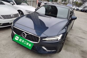 沃尔沃S60 2021款 T4 智逸豪华版