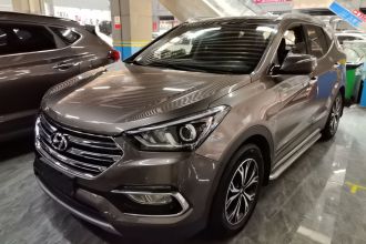 现代 胜达 2017款 2.0T 自动两驱智能型 7座