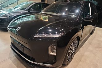 蔚来ES8 2026款 六座行政豪华版