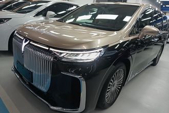 岚图汽车 岚图梦想家 2025款 PHEV 四驱旗舰鲲鹏版