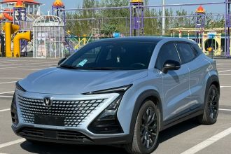 长安UNI-T 2022款 2.0T 领航型