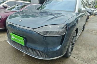 鸿蒙智行 问界M9 2024款 纯电 Ultra版 100kWh 6座版