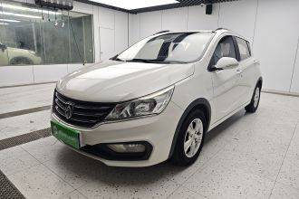 宝骏310 2016款 1.2L 手动豪华型