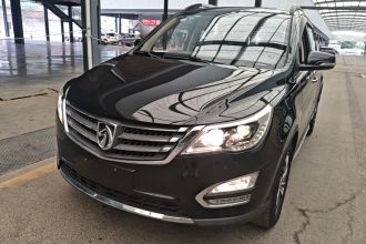 宝骏560 2015款 1.8L 手动豪华型