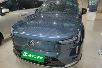 沃尔沃EX90 2027款 双电机四驱高性能版 Ultra