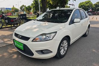 福特 福克斯 2013款 两厢经典 1.8L 手动基本型