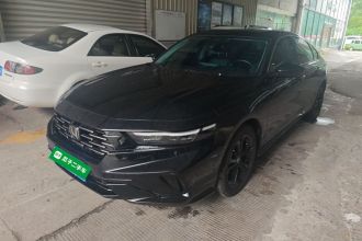 本田 雅阁 2025款 运动系列 260TURBO 豪华版