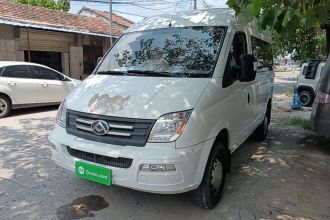 上汽大通MAXUS 新途V80 2021款 2.0T 手动经典傲运通短轴中顶5/6座
