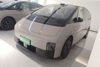 理想汽车 理想MEGA 2025款 Ultra 智能焕新版