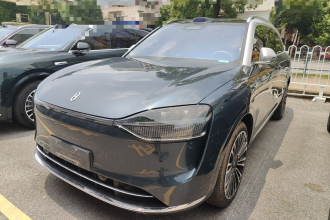 鸿蒙智行 问界M9 2024款 增程 Max版 42kWh 6座版
