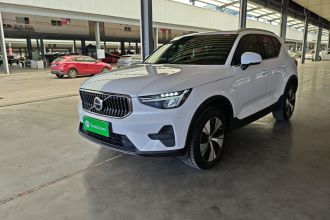沃尔沃XC40 2023款 B3 智远豪华版