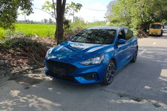 福特 福克斯 2019款 两厢 EcoBoost 180 自动ST Line